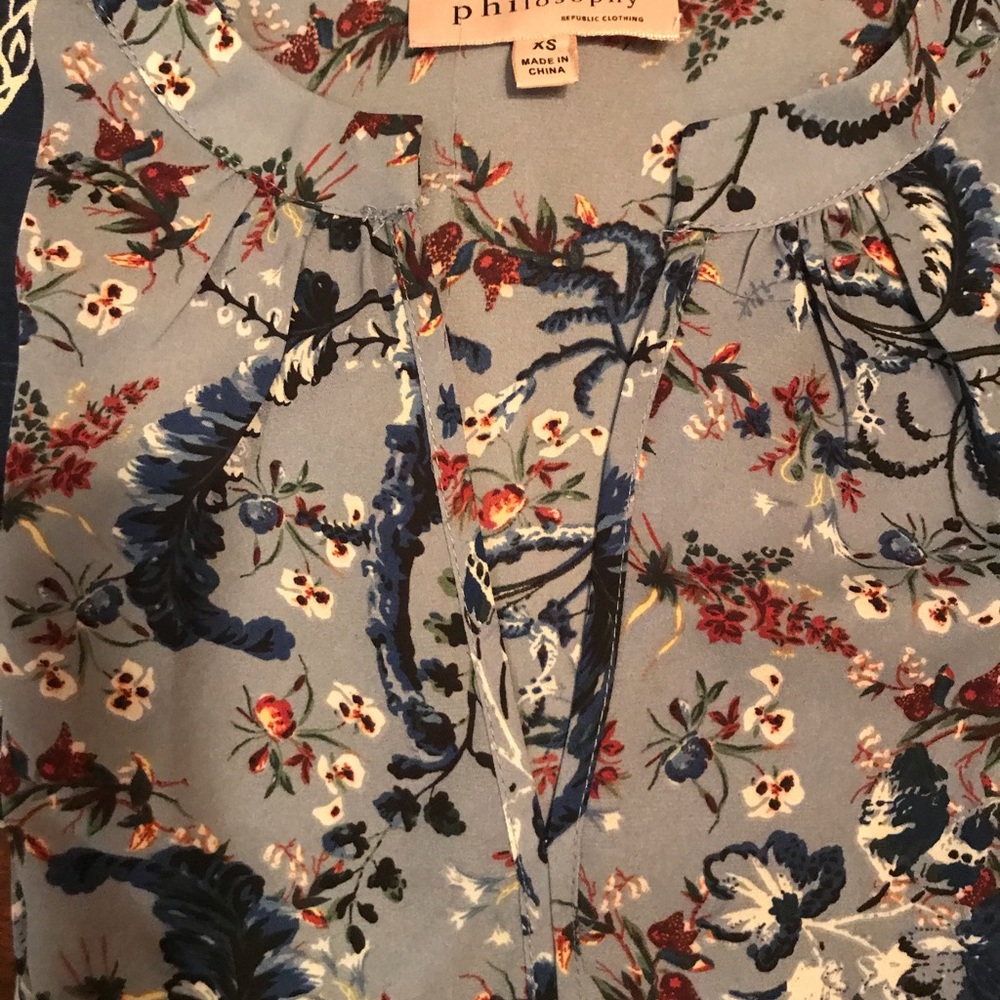 Philosophy blouse - Picture 2 of 3